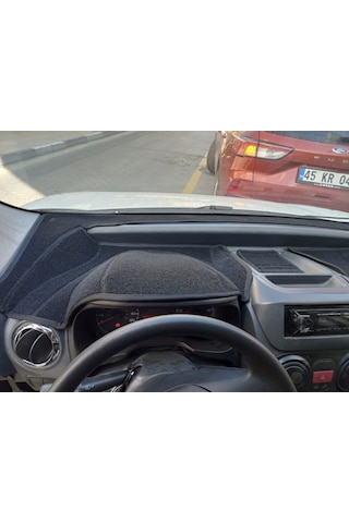 2012-2020 Modellerine Uygun Fiat Fiorino Torpido Koruma Halısı Siyah Kenar Renk Siyah