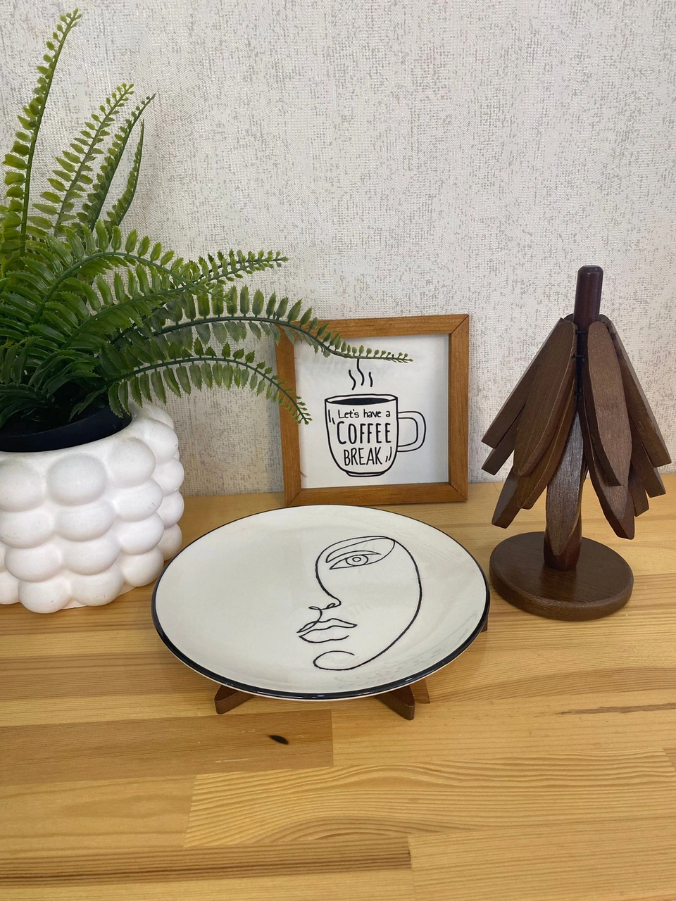 4'lü Standlı Ahşap Nihale Akasya Rengi Bardak Altlığı Kahverengi