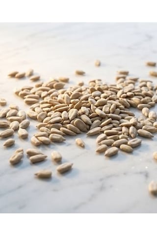 İpek Değirmen Çiğ Ay Çekirdek İçi 1 kg Yerli Lüks Taze Kavrulmamış Tuzsuz Soyulmuş Ekonomik Ayçekirdeği