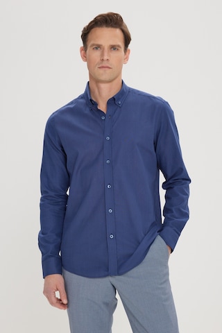 AC&Co / Altınyıldız Classics Erkek LACI Tailored Slim Fit Dar Kesim Düğmeli Yaka %100 Pamuk Gömlek Lacivert