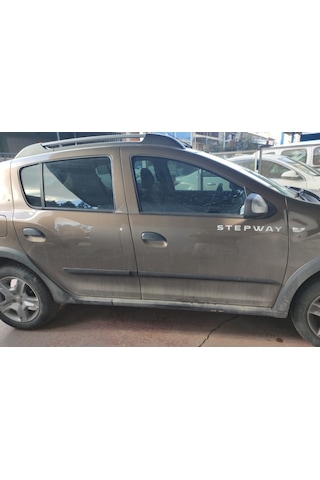 Dacıa Sandero Stepway Yan Kapı Çıtası Kapı Koruma Bandı Çıta