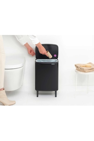 Brabantia Mat Siyah Ayaklı Çöp Kutusu 12 Litre Mat Siyah
