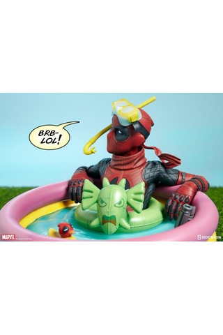 Sideshow Collectibles Kidpool Premium Format Figure