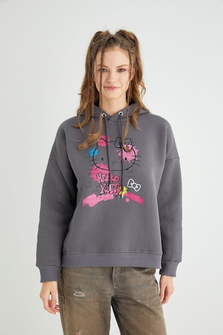 Hello Kitty Lisanslı Baskılı Kapüşonlu Sweatshirt Renkli