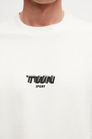 Twn Relaxed Fit Ekru Baskılı Sweatshirt 2ECE25ORT2791 Ekru