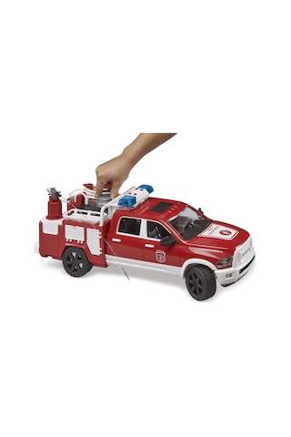 BR02544 RAM 2500 İtfaiye Aracı - Bruder