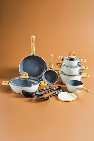 Karaca X Refika Birgül Swiss Crystal 15 Parça Çeyiz Seti