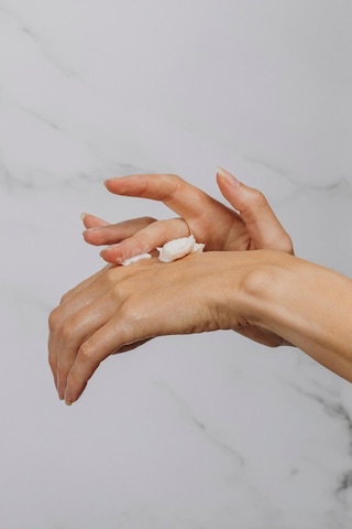 Margaret Dabbs London Pure Repairing Onarıcı El Kremi 75 ML