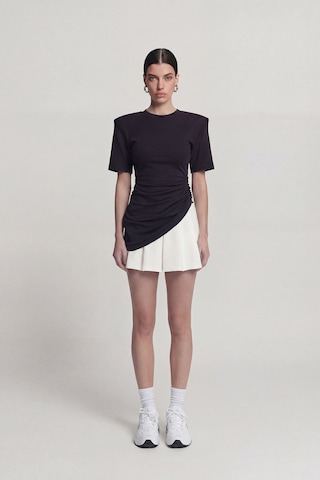 Holly Lolly Büzgü Detaylı Vatkalı Demie Tshirt Siyah