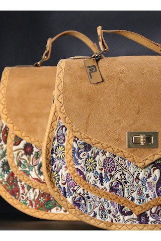 Pujiva, Büyük Boy, Etnik, Kilim Desenli, El Ve Omuz Askılı, Fermuarlı, Kilitli, Desenli Çanta En 27 Boy 23 Ekru