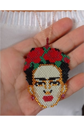Miyuki Kırmızı Frida Kahlo Kolye Altın