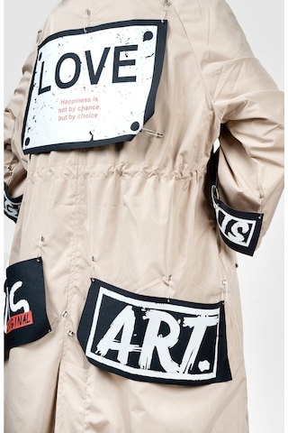 Pua Fashion Bej Sırt Arma Trenchcoat 001