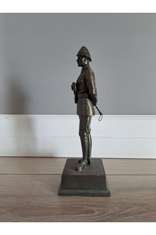 Kurmay Albay Atatürk Heykeli Biblo - Büyük Boy