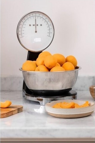 Smeg 50's Style Retro Siyah Analog Mutfak Tartısı Ksf01blww Beyaz - Pembe