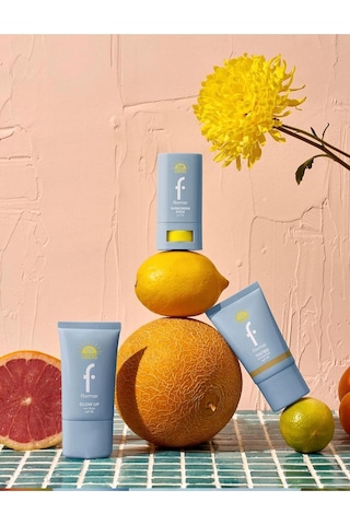 Sun Lovers Nemlendirici Etkili & Doğal Bitişli Renkli Güneş Koruyucu Spf50-007 Warm Honey