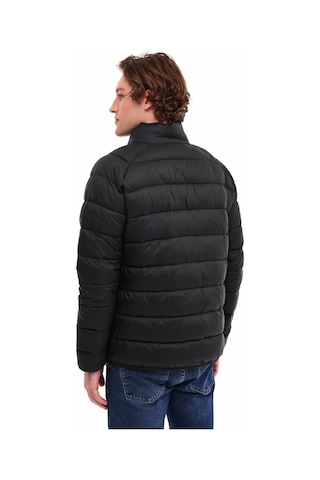 Reebok Santıago Coat Siyah Erkek Mont 000000000102032040 Siyah