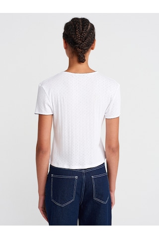 Dilvin 31795 Fiyonk Detaylı Kısa Kollu Kontrast T-shirt-beyaz Beyaz