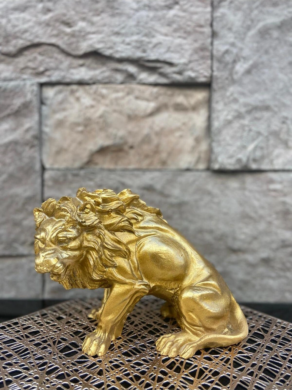 Dekoratif Polyester Kükreyen Aslan Biblo Gold