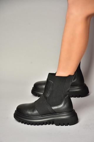 Fox Shoes T312101909 Siyah Kalın Tabanlı Kadın Bot Siyah