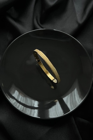 Altın Kaplama Sim Detaylı Çelik Kelepçe Bileklik - Altın