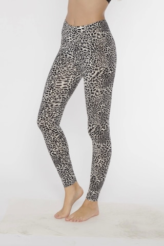Kolcu Kar Leoparı Desenli Likralı Uzun Kadın Tayt - Kb3005 Siyah Beyaz Leopar Çok Renkli