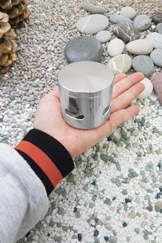 Pencereli 63 Mm. Silver Tütün Baharat Herbal Öğütücüsü Parçalayıcı Pt94slv