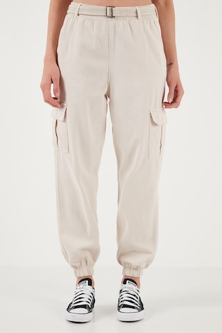 Lela Pamuklu Standart Fit Normal Bel Lastikli Paça Kemerli Jogger Bayan Pantolon 668Yp5045 Taş