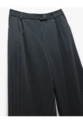 Koton Standart Bel Pile Detaylı Cepli Geniş Paça Kumaş Pantolon Lacivert Çizgili 5sak40002ew Lacivert Çizgili Lacivert