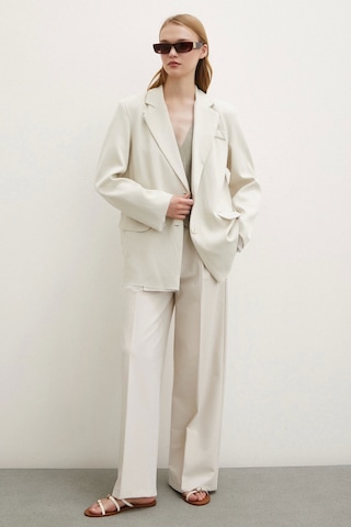 Never More Cep Kapaklı Kesik Detaylı Blazer Ceket Bej Bej