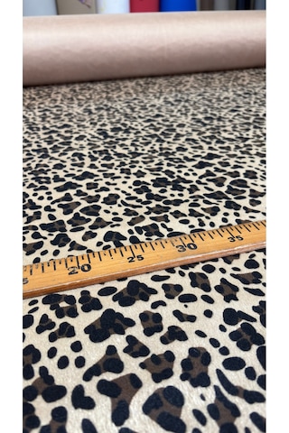 Leopar Desenli Tüylü Kumaş Bej Üstüne Leopar Deseni 100 X 140 Bej