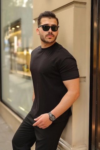 Valensdesign Erkek Kolları Dar Kesim Rahat Kalıp Basic Tişört Siyah