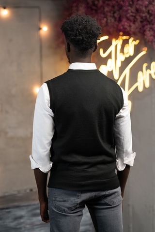 V Yaka Regular Fit Yünlü Kolsuz Triko Süveter Siyah