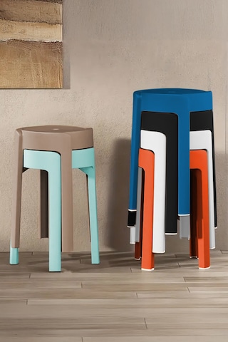 Kaymaz Ayaklı İç İçe Geçebilen Plastik Tabure 6 Adet-karışık Renk