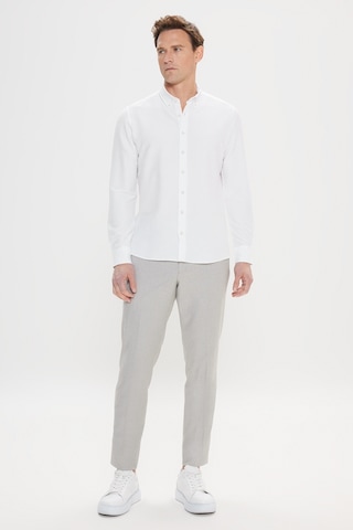 AC&Co / Altınyıldız Classics Erkek Beyaz Slim Fit Dar Kesim Düğmeli Yaka %100 Pamuk Gömlek - Beyaz
