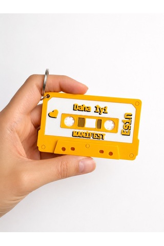 Manifest Esin Kaset Anahtarlık Retro Nostaljik Tasarım Anahtarlık Sarı Renk 8,5 Cm -