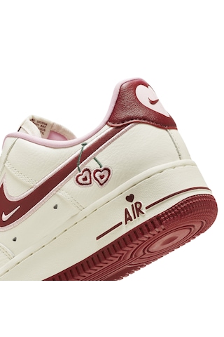 Nike Air Force 1 Low Valentine S Day 2023 Air Force 1 Low Valentine S Day 2023 Bej - Kahverengi - Kırmızı