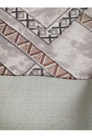 Aslan Home Kilim Desenli Yıkanabilir Kaymaz Taban Dört Mevsimlik Salon, Banyo, Balkon, Genç Odası Kesme Yolluk Metalik