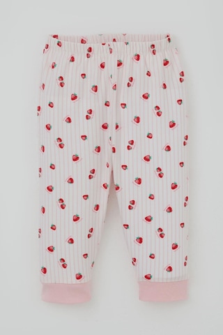 Breeze Kız Bebek Pijama Takımı Omuzdan Patlı Çilek Desenli 4 Ay-1 Yaş, Ekru
