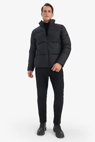 Defacto Slim Fit Dik Yaka Astarlı Fermuarlı Su Geçirmez Siyah Erkek Mont C5631ax/bk27 Siyah