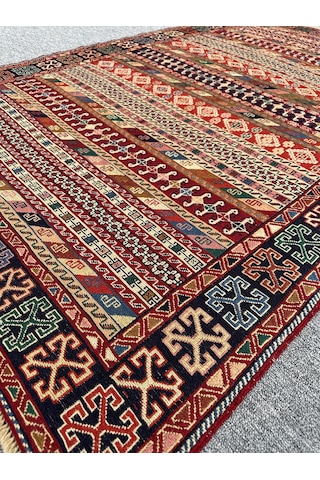El Dokuması İran Kilimi 126x200 Renkli Motifli Yün Kilim