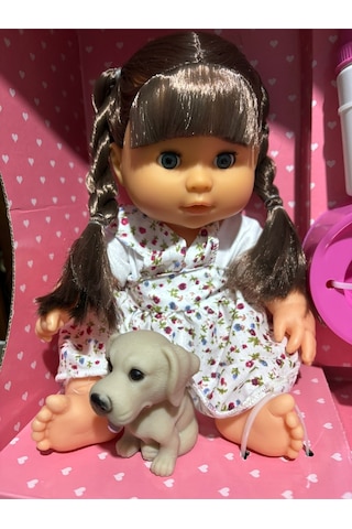 Saçları Örgülü Esmer Altını Islatan Masal Okuyan Melis Bebek