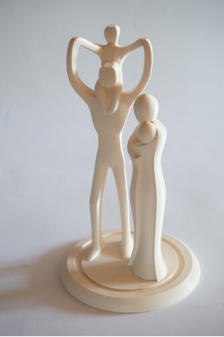 Aile Biblo Dekorasyon Sevgililer Günü 20 Cm - Dekoratif Biblo Ve 3d Maket Obje 20cm