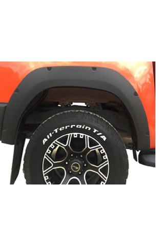 Toyota Hilux Uyumlu Çamurluk Kaplama Civatalı 4.5cm Dodik Seti 2012 / 20