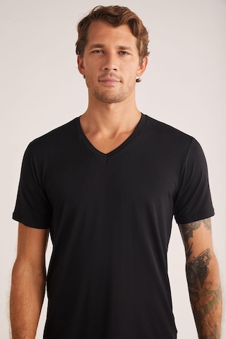 Kom Emilio V Yaka Modal Erkek Tshirt Lacivert Lacivert