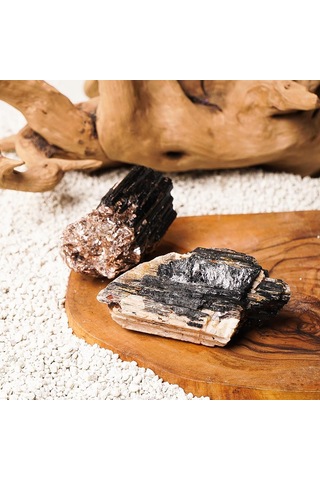 Ham Siyah Turmalin Odaklanma Taşı Doğal Taş