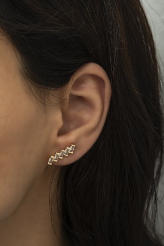 Rose Kaplama Baget Taşlı Asimetrik Sıralı Kadın Küpe Rose Gold