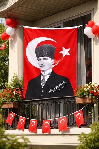 Atatürk Resimli Kalpaklı Türk Bayrağı 100x150 Cm Büyük Boy Balkon, Tören Ve Özel Gün Bayrağı Tek Ebat