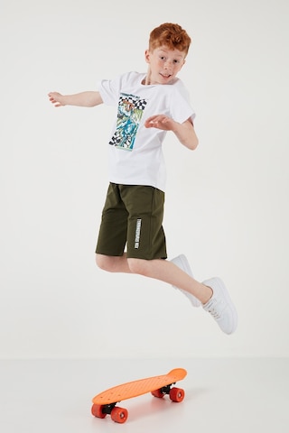 Lela Pamuklu Regular Fit Bisiklet Yaka Şortlu Alt-Üst Erkek Çocuk Takım 6212016 Beyaz