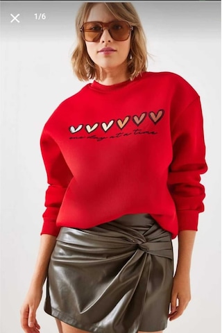 Kozia Outdoors Malkoçbey 6kalp Baskılı Oversize Unisex O Yaka Swaetşhirt Kırmızı Kırmızı Kozia Outdoors Malkoçbey 6kalp Baskılı Oversize Unisex O Yaka Swaetşhirt Kırmızı Kırmızı