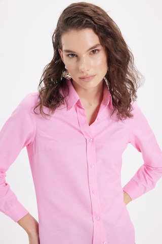 Tudors Kadın Slim Fit Dar Kesim Uzun Kollu Pamuklu Vücuda Oturan Dokulu Pembe Basic Gömlek-38815 Pembe